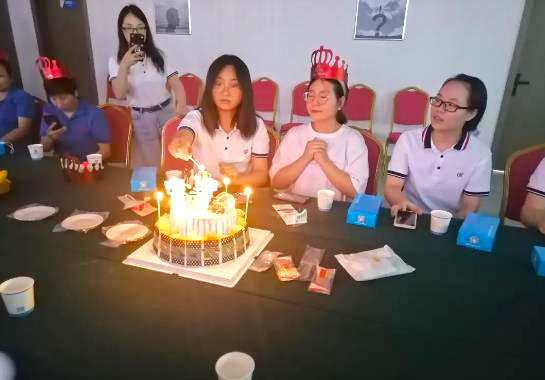 华禹护栏团建活动-员工生日会